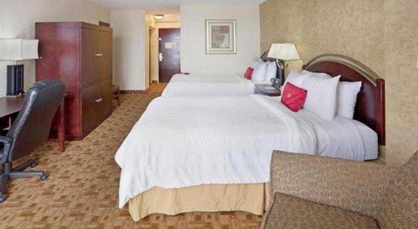 Radisson - 3* Austin